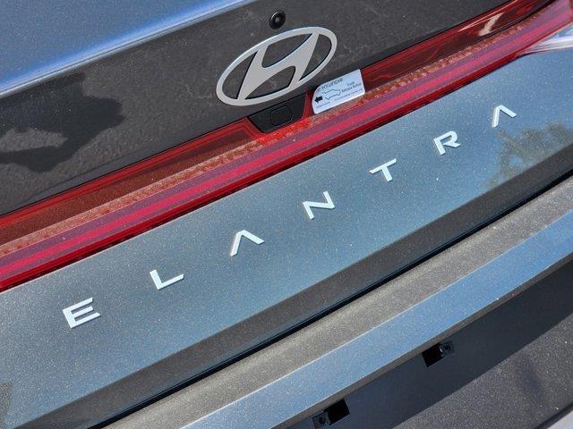 2024 Hyundai Elantra SEL 8