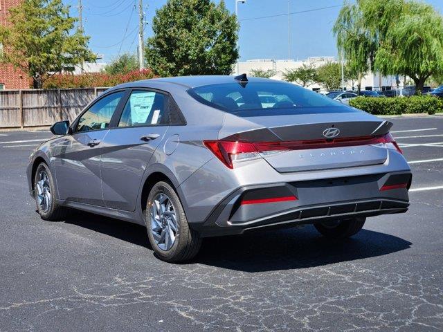 2024 Hyundai Elantra SEL 4