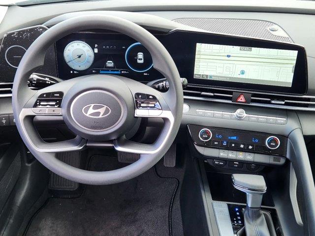 2024 Hyundai Elantra SEL 20