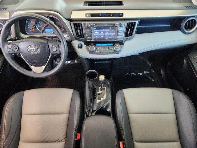 2015 Toyota RAV4 Limited 26