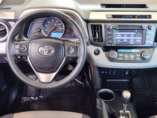 2015 Toyota RAV4 Limited 27