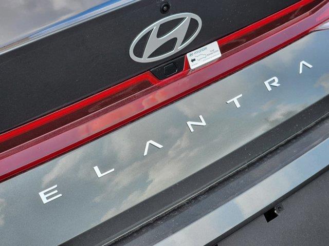 2024 Hyundai Elantra SEL 8