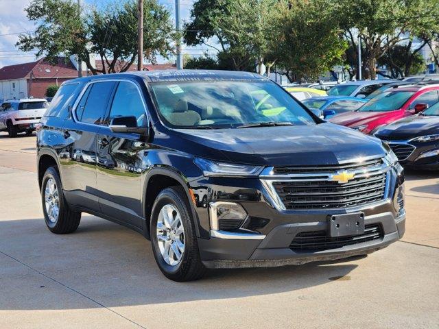 2023 Chevrolet Traverse LS 3