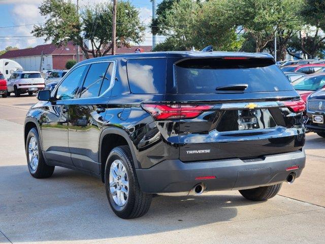 2023 Chevrolet Traverse LS 7