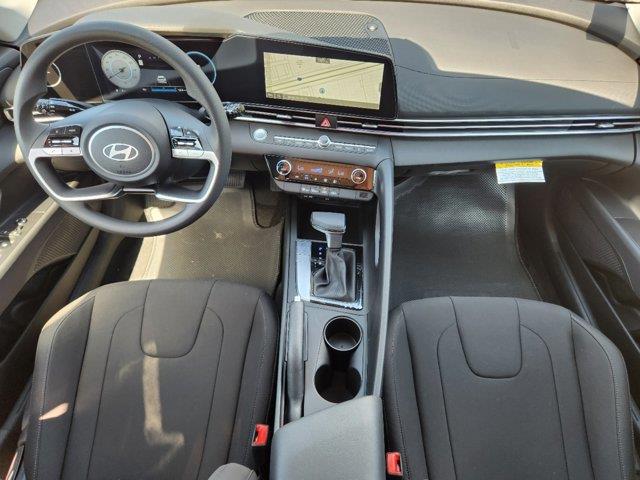 2024 Hyundai Elantra SEL 19