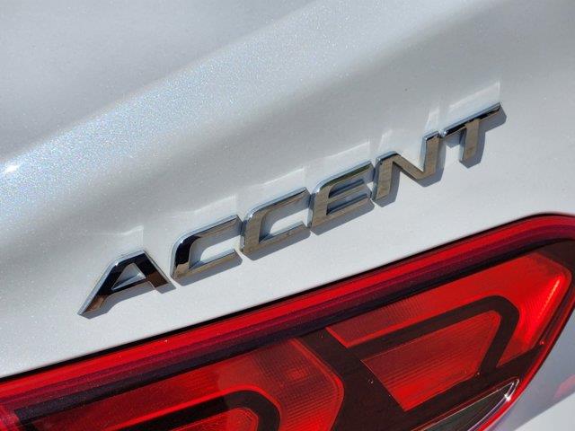 2019 Hyundai Accent SE 12