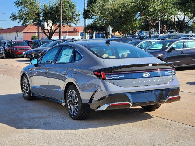 2024 Hyundai Sonata Hybrid Limited 4