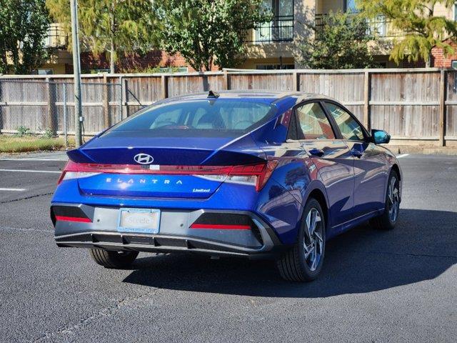 2024 Hyundai Elantra Limited 3