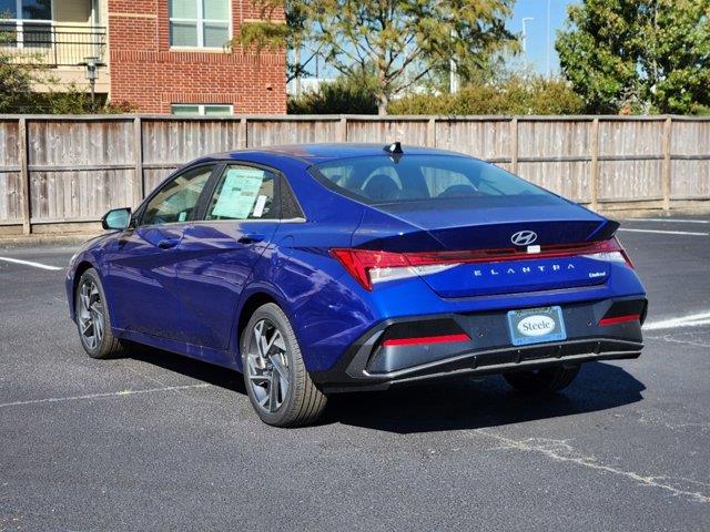 2024 Hyundai Elantra Limited 4