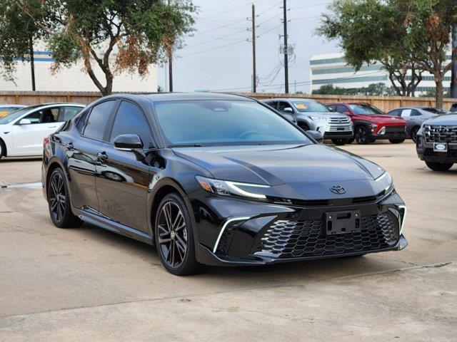 2025 Toyota Camry XSE 3