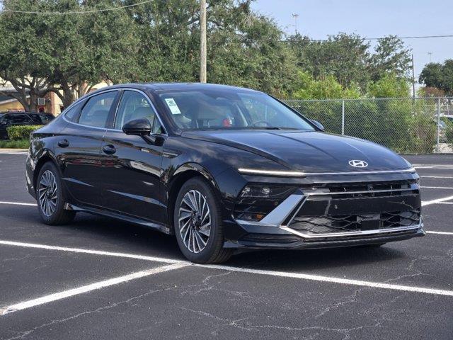 2024 Hyundai Sonata Hybrid Limited 2