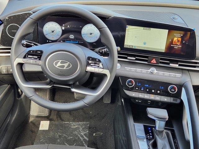 2024 Hyundai Elantra SEL 21