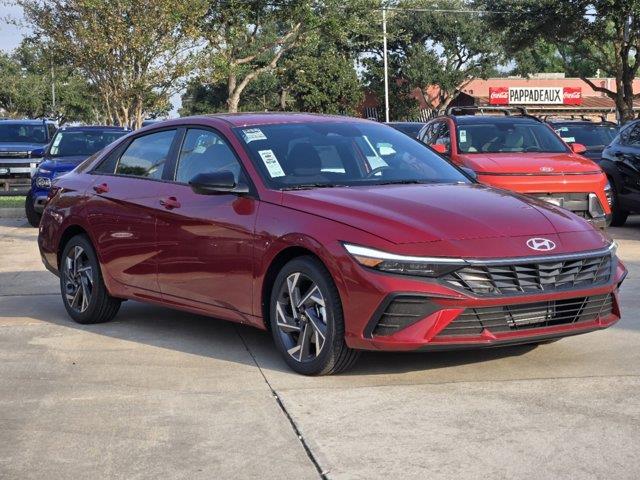 2025 Hyundai Elantra SEL Sport 2