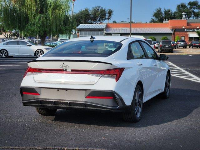 2025 Hyundai Elantra Hybrid Blue 3