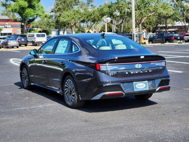 2025 Hyundai Sonata Hybrid SEL 4