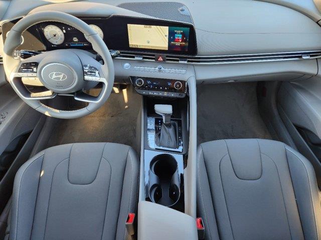 2024 Hyundai Elantra SEL 20