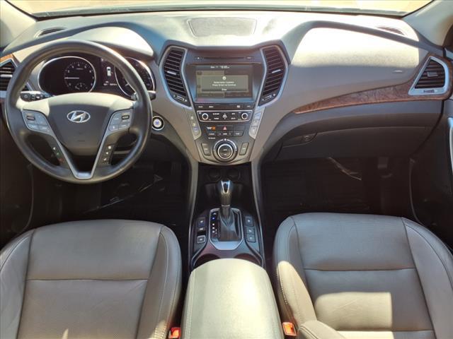 2017 Hyundai Santa Fe SE Ultimate 12