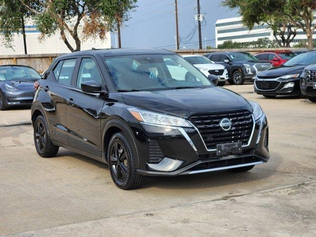 2021 Nissan Kicks S 3