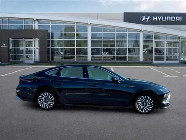 2024 Hyundai Sonata Hybrid Limited 9