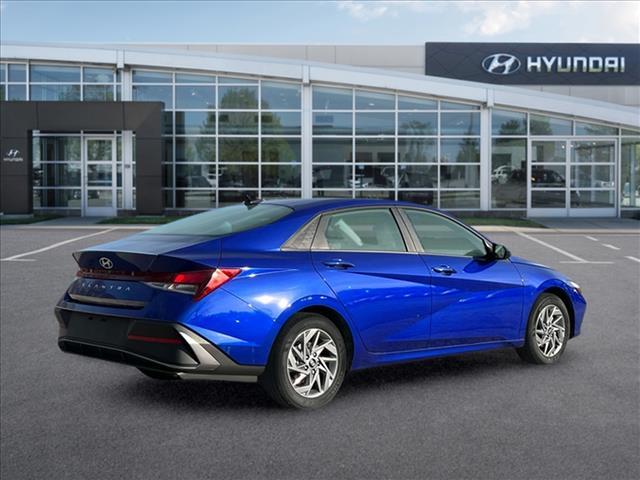 2024 Hyundai Elantra SEL 8