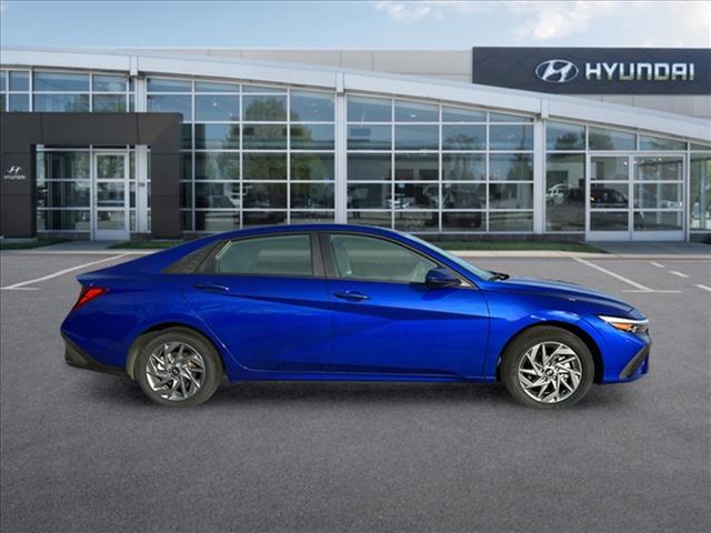 2024 Hyundai Elantra SEL 9