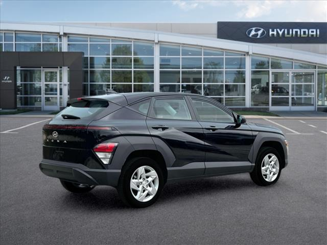 2025 Hyundai Kona SE 8