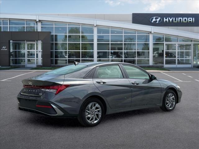 2025 Hyundai Elantra Hybrid Blue 8