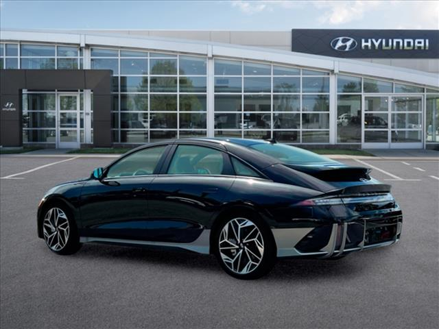 2025 Hyundai IONIQ 6 SEL 4