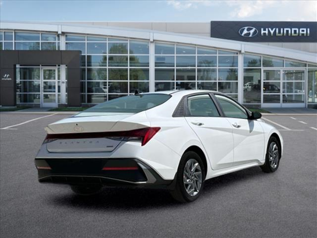 2025 Hyundai Elantra Hybrid Blue 7