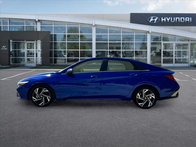 2025 Hyundai Elantra Limited 3