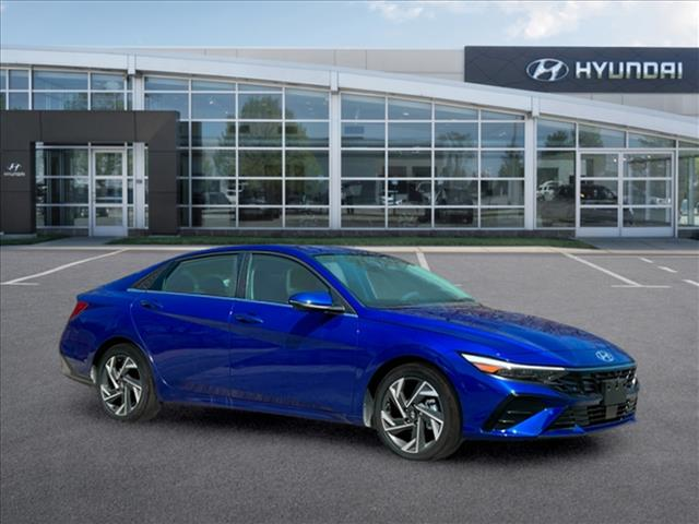 2025 Hyundai Elantra Limited 10