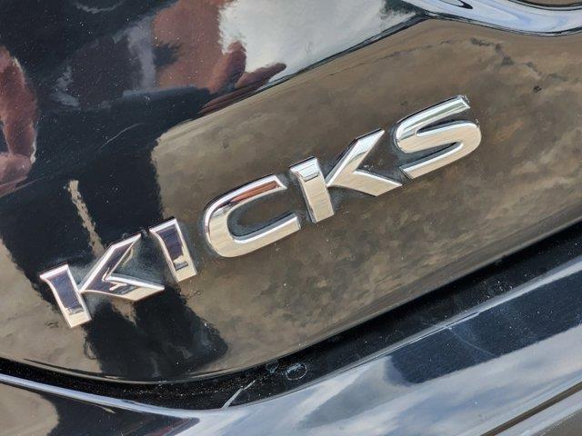 2021 Nissan Kicks S 12