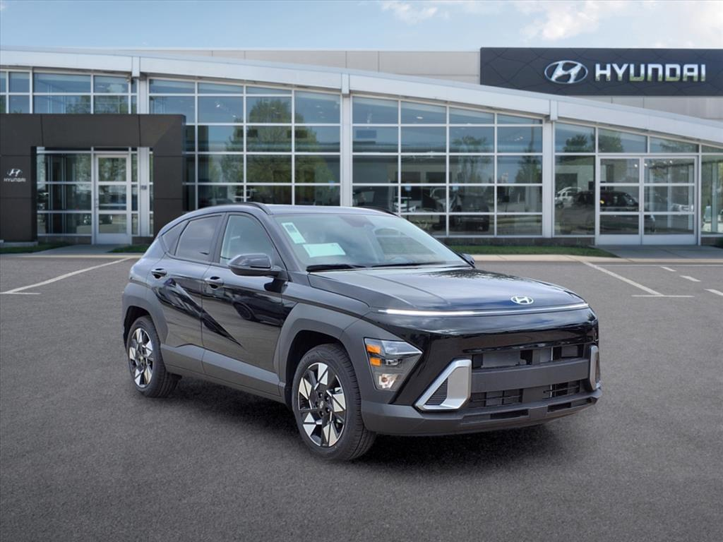 2025 Hyundai Kona SEL 3