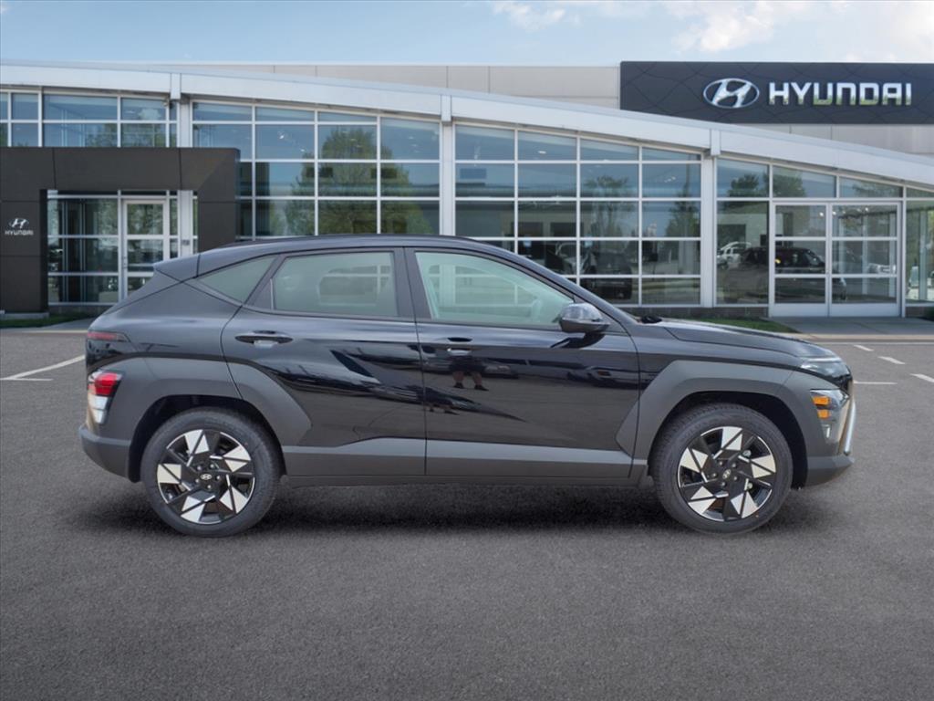 2025 Hyundai Kona SEL 4