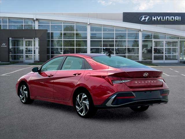 2024 Hyundai Elantra SEL 5