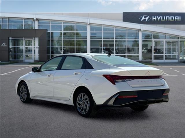 2025 Hyundai Elantra Hybrid Blue 5