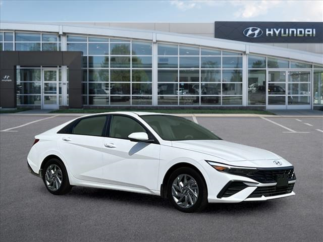 2025 Hyundai Elantra Hybrid Blue 10