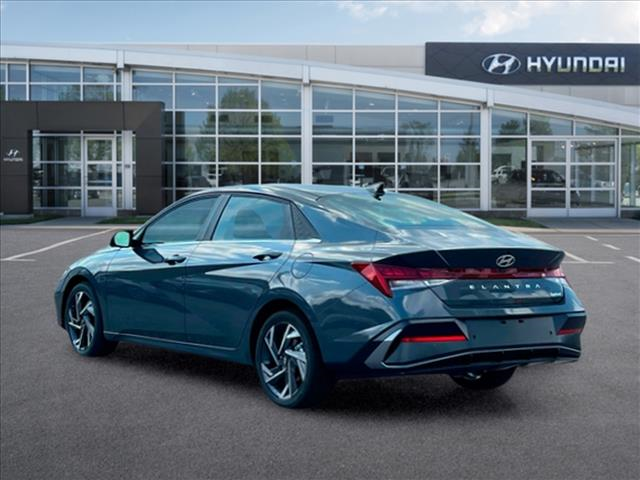 2024 Hyundai Elantra Limited 5