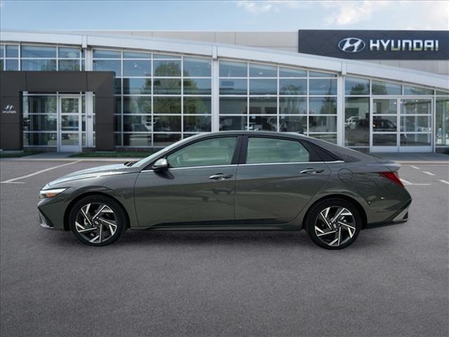 2025 Hyundai Elantra Hybrid Limited 3