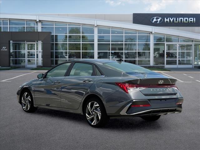 2024 Hyundai Elantra SEL 5