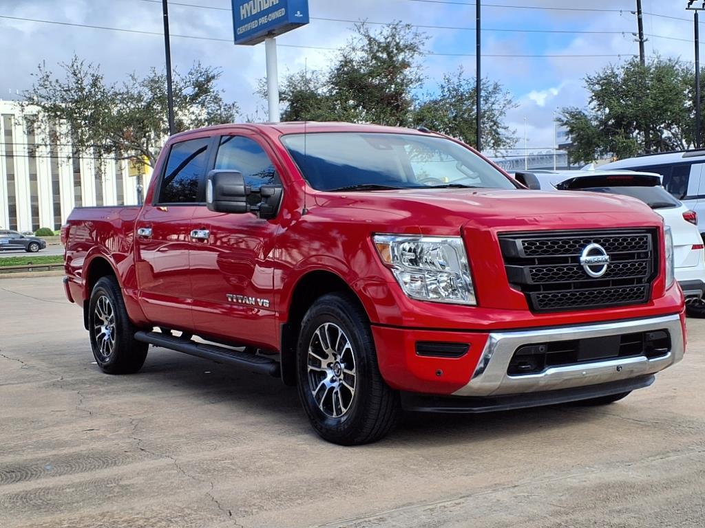 2020 Nissan Titan SV 3