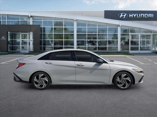 2025 Hyundai Elantra SEL Sport 7