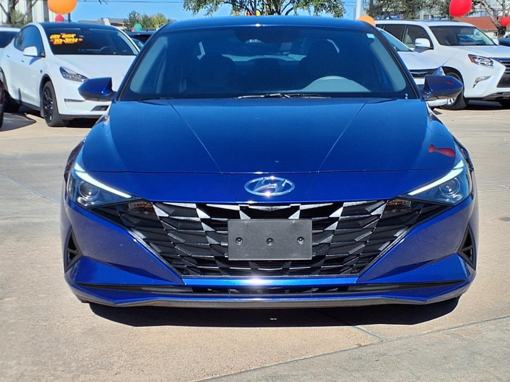 2022 Hyundai Elantra SEL 2