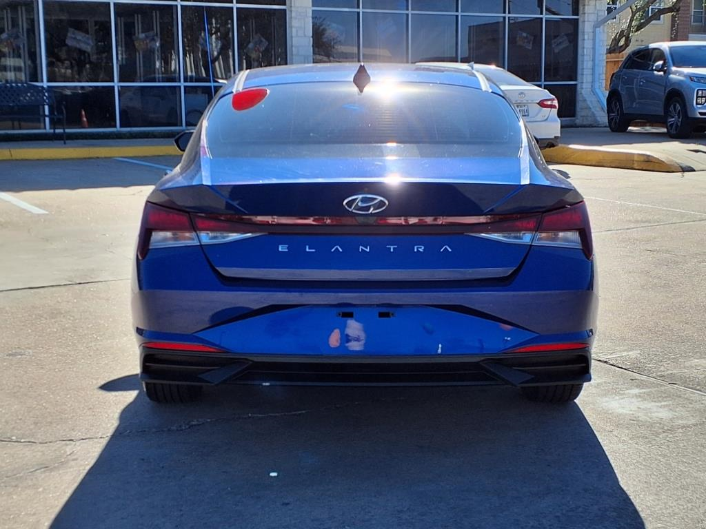 2022 Hyundai Elantra SEL 6