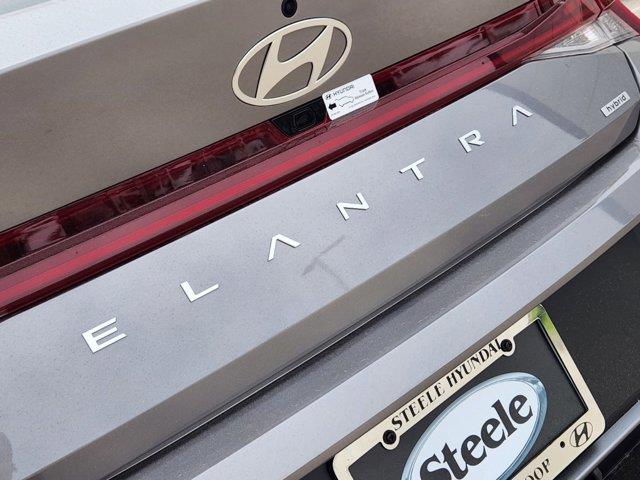 2024 Hyundai Elantra Hybrid Limited 8