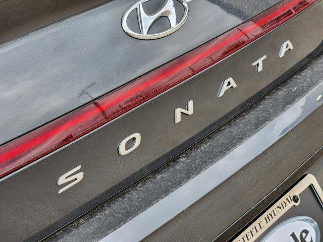 2023 Hyundai Sonata Hybrid Limited 8