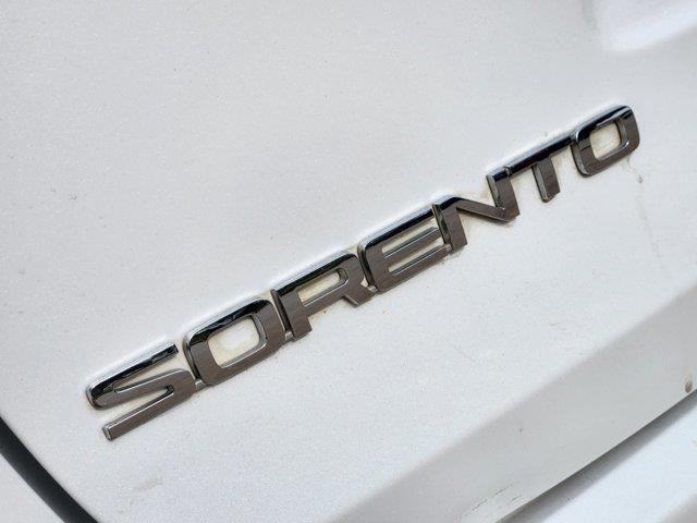 2017 Kia Sorento LX V6 12