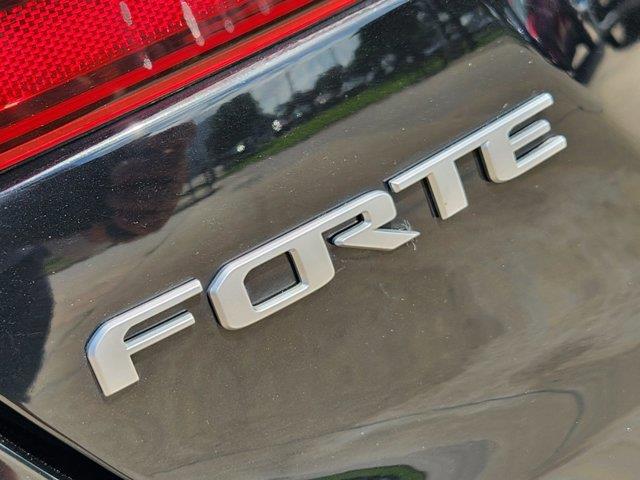 2023 Kia Forte GT 12