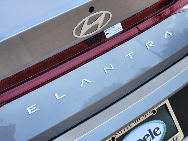 2024 Hyundai Elantra SEL 8