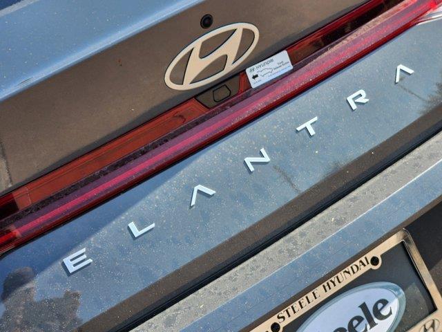 2024 Hyundai Elantra SEL 8